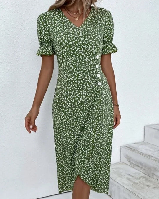Robe à imprimé floral avec manches courtes et bouton