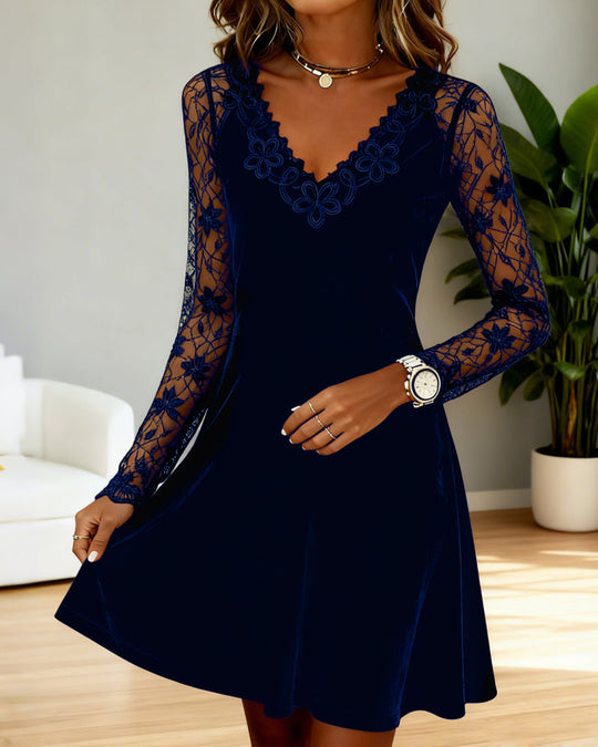 Robe Trapèze En Velours Ornée De Dentelle