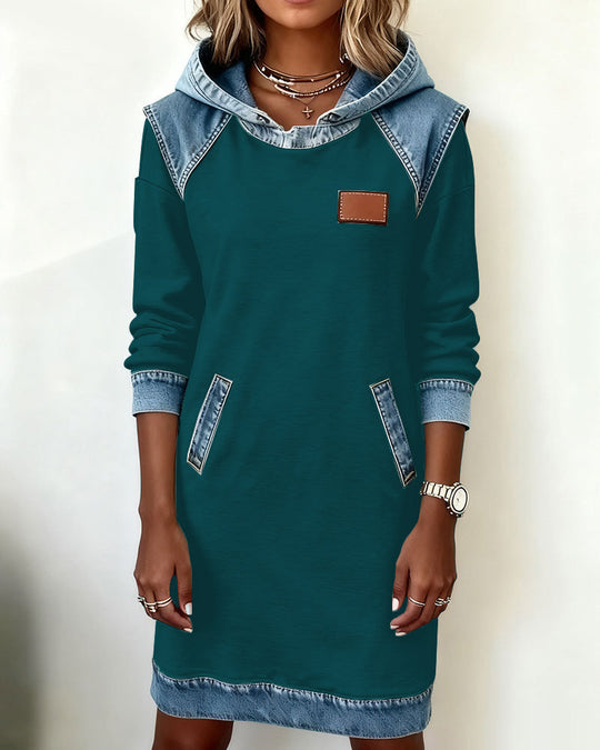 Robe À Capuche Avec Empiècements Contrastés