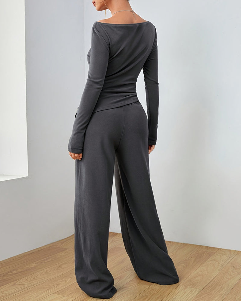 Ensemble deux pièces - haut de couleur unie et pantalon large