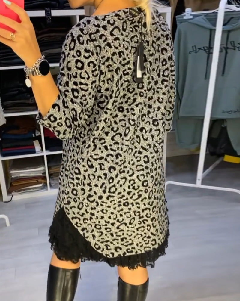 Robe amincissante imprimé léopard